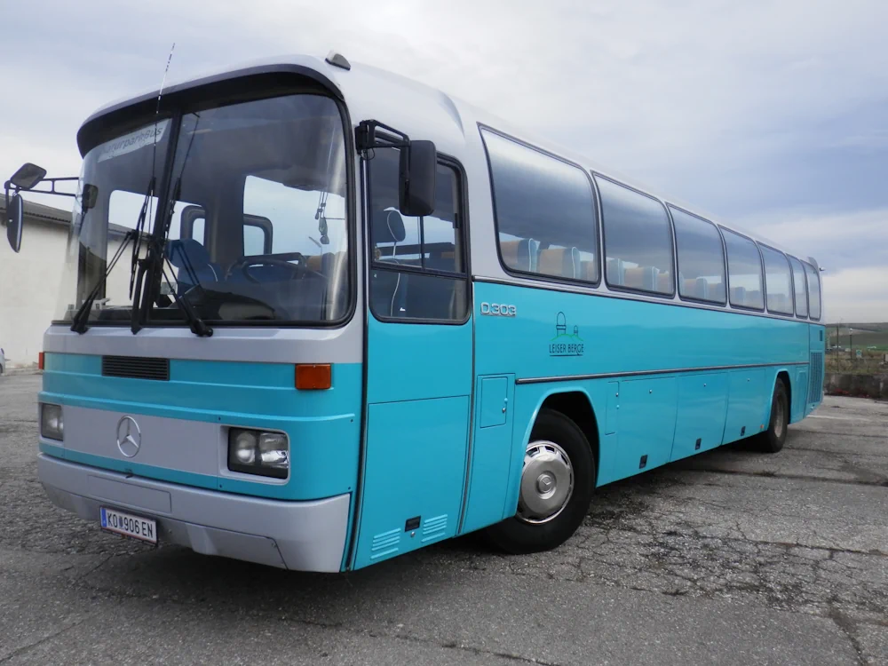 Cepera Reisen Mercedes O303